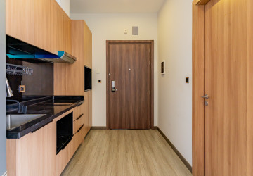 13th Floor 2 Bedroom Condo For Sale - Golden 1, BKK3, Phnom Penh thumbnail