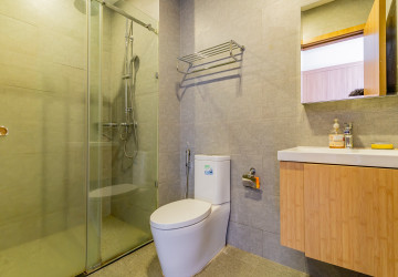 13th Floor 2 Bedroom Condo For Sale - Golden 1, BKK3, Phnom Penh thumbnail