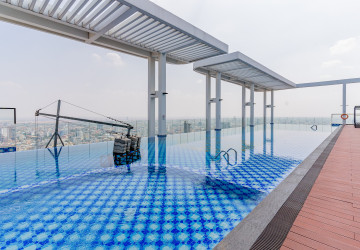 13th Floor 2 Bedroom Condo For Sale - Golden 1, BKK3, Phnom Penh thumbnail