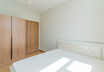 13th Floor 2 Bedroom Condo For Sale - Golden 1, BKK3, Phnom Penh thumbnail