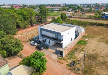 8 Bedroom Multi-Villa Estate For Sale - Chreav, Siem Reap thumbnail