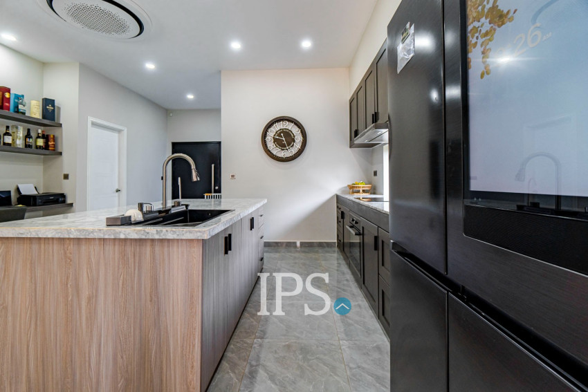 8 Bedroom Multi-Villa Estate For Sale - Chreav, Siem Reap