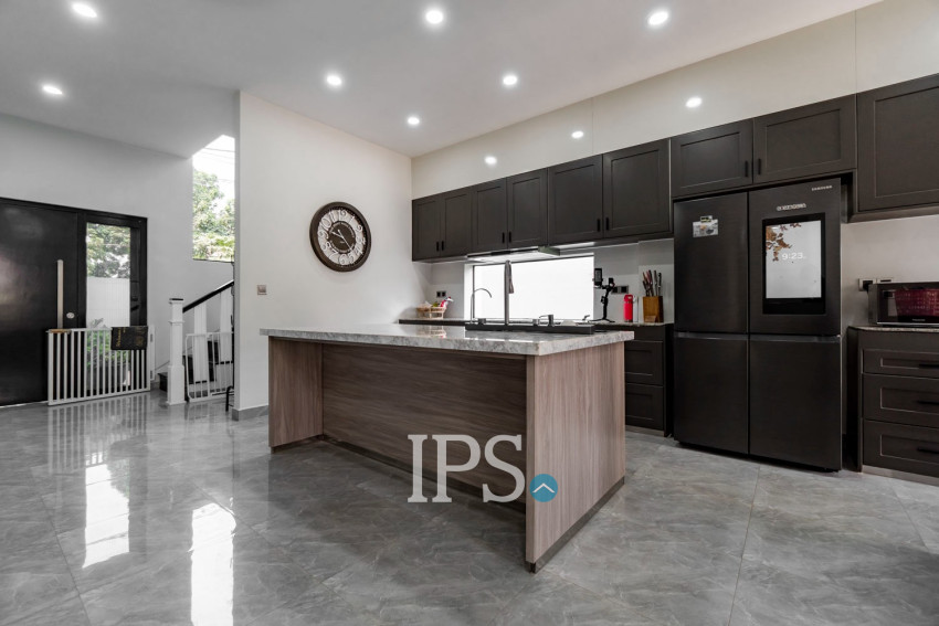 8 Bedroom Multi-Villa Estate For Sale - Chreav, Siem Reap