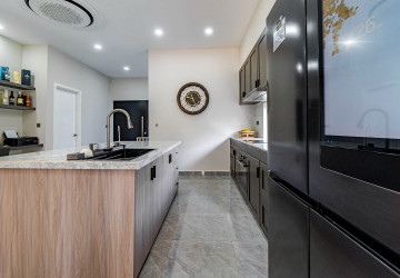 8 Bedroom Multi-Villa Estate For Sale - Chreav, Siem Reap thumbnail