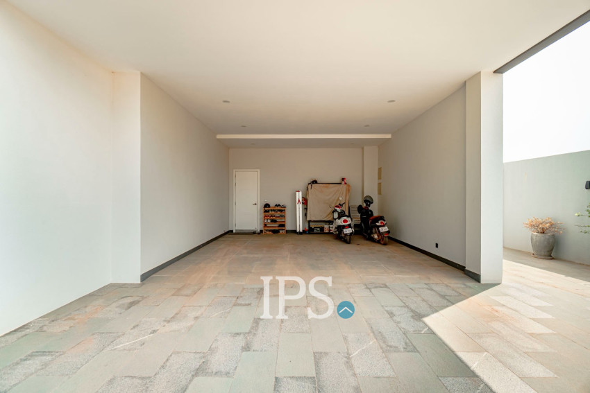 8 Bedroom Multi-Villa Estate For Sale - Chreav, Siem Reap