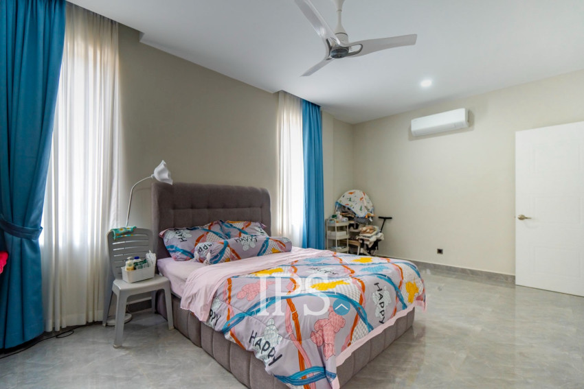 8 Bedroom Multi-Villa Estate For Sale - Chreav, Siem Reap