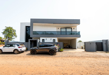 8 Bedroom Multi-Villa Estate For Sale - Chreav, Siem Reap thumbnail