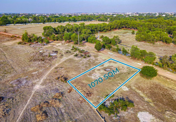 1,070 Sqm Land For Sale - Svay Dangkum, Siem Reap thumbnail