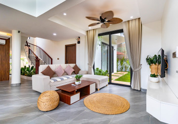 Brand New 4 Bedroom Villa For Sale - Sala Kamreuk, Siem Reap thumbnail