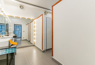 11 Bedroom Villa For Sale - BKK1, Phnom Penh thumbnail