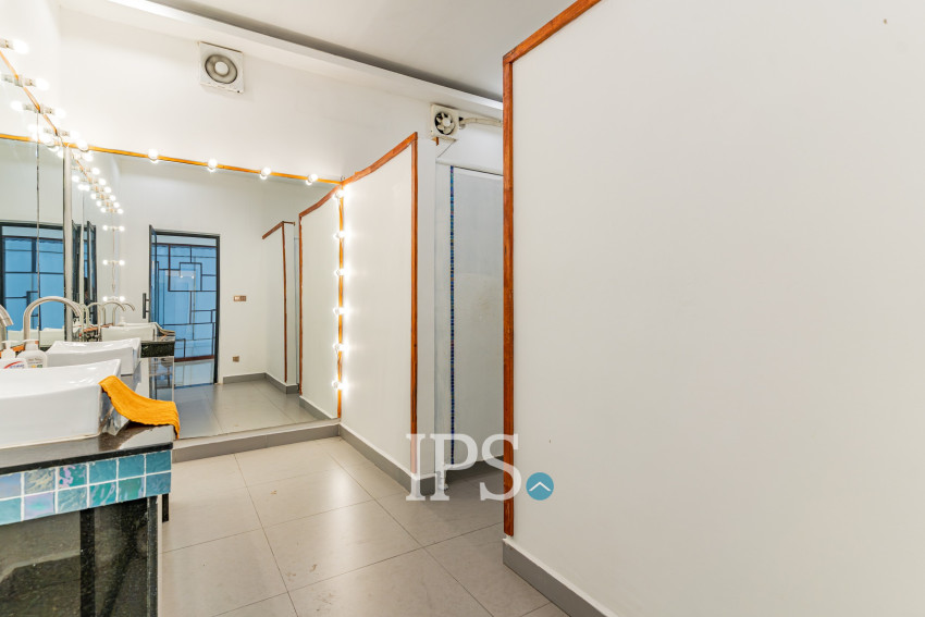 11 Bedroom Villa For Sale - BKK1, Phnom Penh