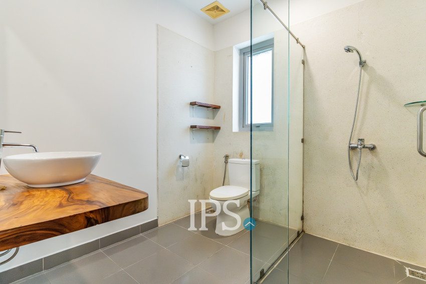 11 Bedroom Villa For Sale - BKK1, Phnom Penh