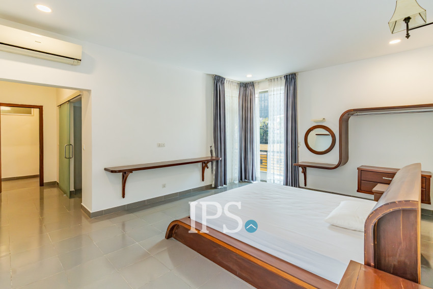 11 Bedroom Villa For Sale - BKK1, Phnom Penh