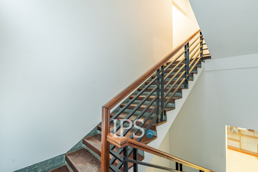 11 Bedroom Villa For Sale - BKK1, Phnom Penh