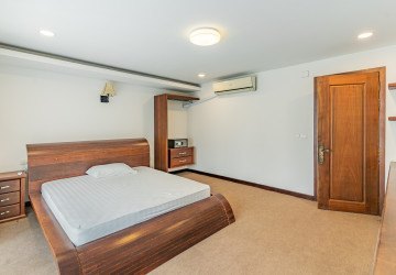 11 Bedroom Villa For Sale - BKK1, Phnom Penh thumbnail