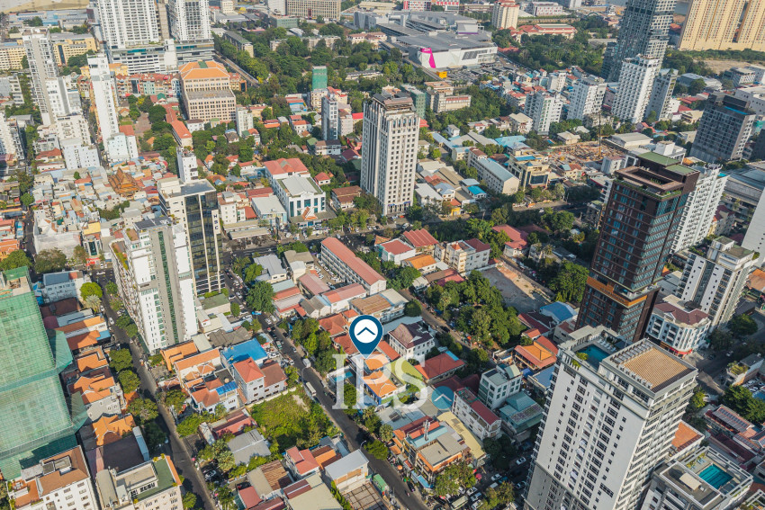 11 Bedroom Villa For Sale - BKK1, Phnom Penh