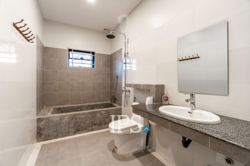 ផ្ទះ 2 បន្ទប់គេងសម្រាប់ជួល - សាលាកំរើក សៀមរាប