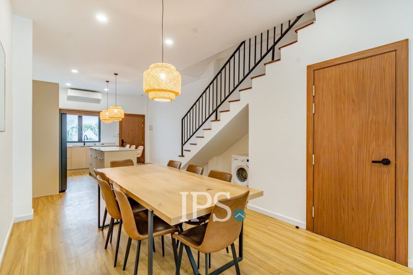 Renovated Triplex 4 Bedroom Apartment For Rent - Chakto Mukh, Phnom Penh
