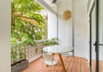 Renovated Triplex 4 Bedroom Apartment For Rent - Chakto Mukh, Phnom Penh thumbnail