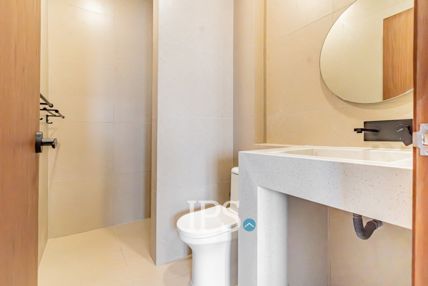 Renovated Triplex 4 Bedroom Apartment For Rent - Chakto Mukh, Phnom Penh