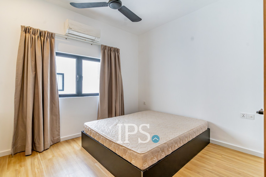 Renovated Triplex 4 Bedroom Apartment For Rent - Chakto Mukh, Phnom Penh