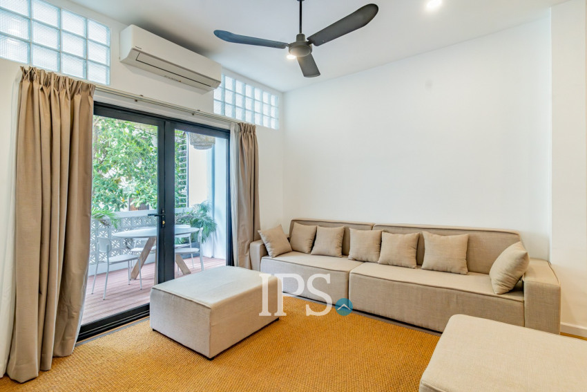 Renovated Triplex 4 Bedroom Apartment For Rent - Chakto Mukh, Phnom Penh