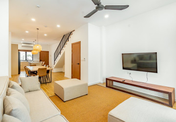 Renovated Triplex 4 Bedroom Apartment For Rent - Chakto Mukh, Phnom Penh thumbnail