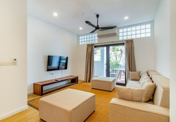 Renovated Triplex 4 Bedroom Apartment For Rent - Chakto Mukh, Phnom Penh thumbnail