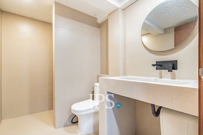 Renovated Duplex 2 Bedroom Apartment For Rent - Chakto Mukh, Phnom Penh