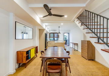 Renovated Duplex 2 Bedroom Apartment For Rent - Chakto Mukh, Phnom Penh thumbnail