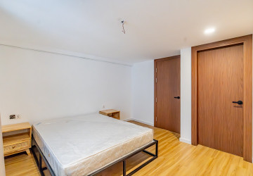 Renovated Duplex 2 Bedroom Apartment For Rent - Chakto Mukh, Phnom Penh thumbnail