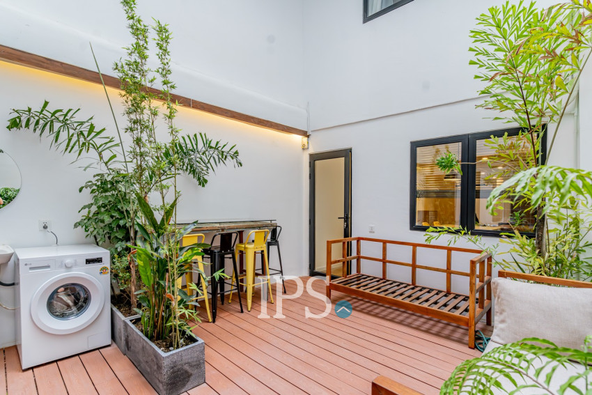 Renovated Duplex 2 Bedroom Apartment For Rent - Chakto Mukh, Phnom Penh