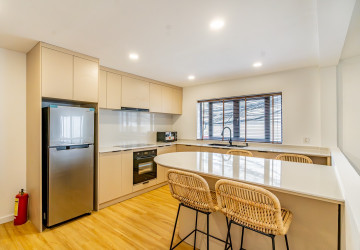 Renovated 1 Bedroom Apartment For Rent - Chakto Mukh, Phnom Penh thumbnail