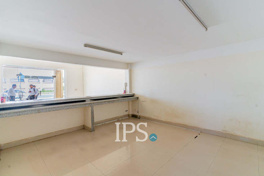 1,530 Sqm Land with Building For Sale - Prek Thmey, Chbar Ampov