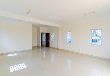 1,530 Sqm Land with Building For Sale - Prek Thmey, Chbar Ampov thumbnail