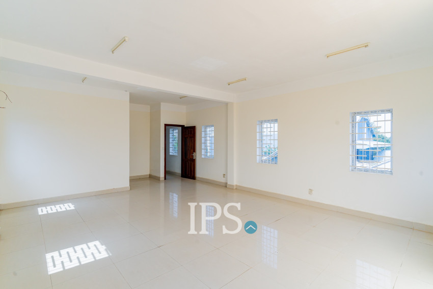 1,530 Sqm Land with Building For Sale - Prek Thmey, Chbar Ampov