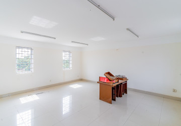 1,530 Sqm Land with Building For Sale - Prek Thmey, Chbar Ampov thumbnail