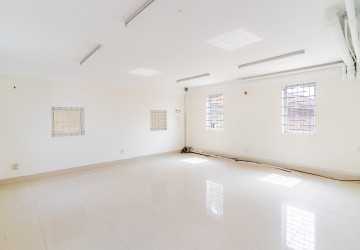 1,530 Sqm Land with Building For Sale - Prek Thmey, Chbar Ampov thumbnail