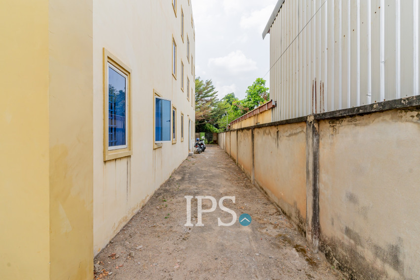 1,530 Sqm Land with Building For Sale - Prek Thmey, Chbar Ampov