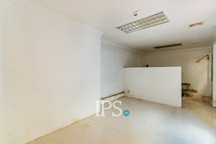 600 Sqm Retail Space For Rent - Boeung Trabek, Phnom Penh