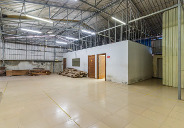 600 Sqm Retail Space For Rent - Boeung Trabek, Phnom Penh thumbnail