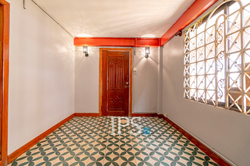 6 Bedroom Shophouse For Rent - Svay Dangkum, Siem Reap