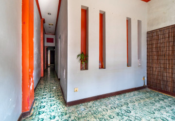6 Bedroom Shophouse For Rent - Svay Dangkum, Siem Reap thumbnail