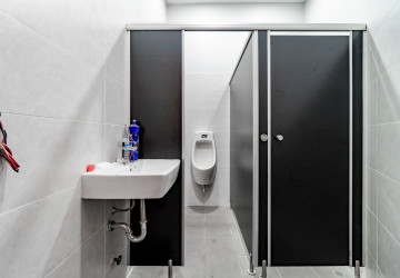 Commercial Space for Rent  Bar  Restaurant  Club Setup - Svay Dangkum, Siem Reap thumbnail