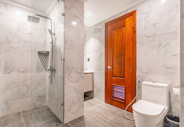 2 Bedroom Serviced Apartment For Rent - Phsar Depou 1, Phnom Penh thumbnail