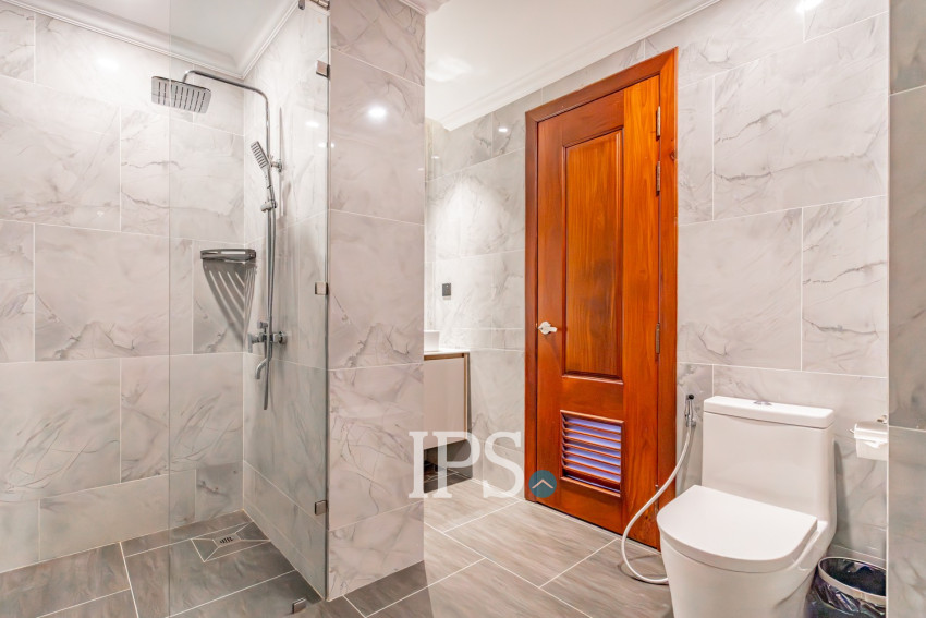 2 Bedroom Serviced Apartment For Rent - Phsar Depou 1, Phnom Penh