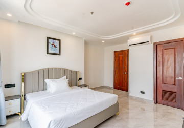 2 Bedroom Serviced Apartment For Rent - Phsar Depou 1, Phnom Penh thumbnail