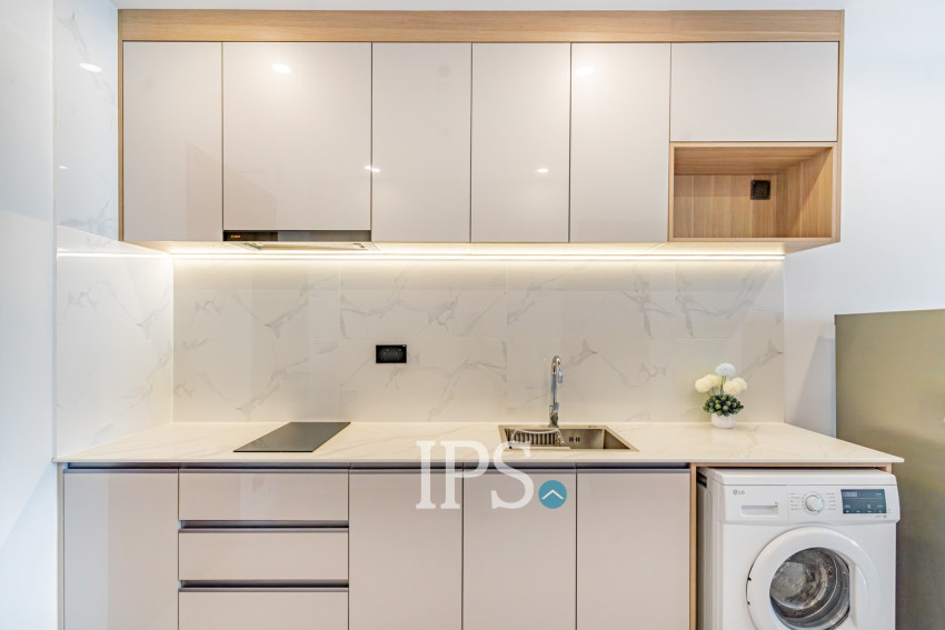 2 Bedroom Serviced Apartment For Rent - Phsar Depou 1, Phnom Penh