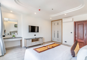 2 Bedroom Serviced Apartment For Rent - Phsar Depou 1, Phnom Penh thumbnail