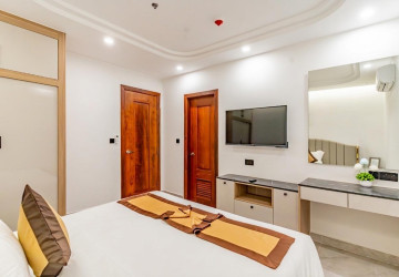 2 Bedroom Serviced Apartment For Rent - Phsar Depou 1, Phnom Penh thumbnail